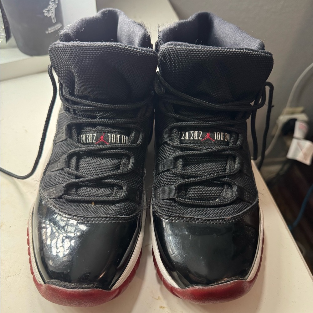Bred 11s